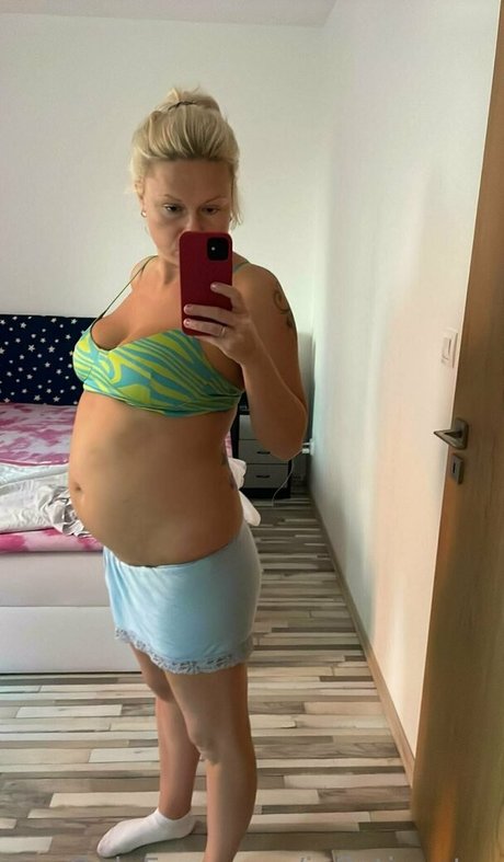 inflationstar star nude image