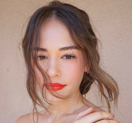 Kaylee Bryant star perfect pics