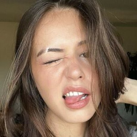 Kaylee Bryant nude star pics