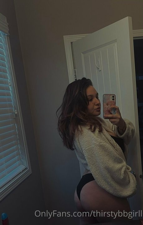 urfavslxtt pornographic model photo