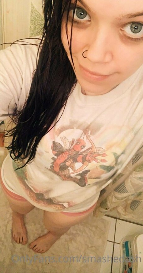 smashedash model erotic image