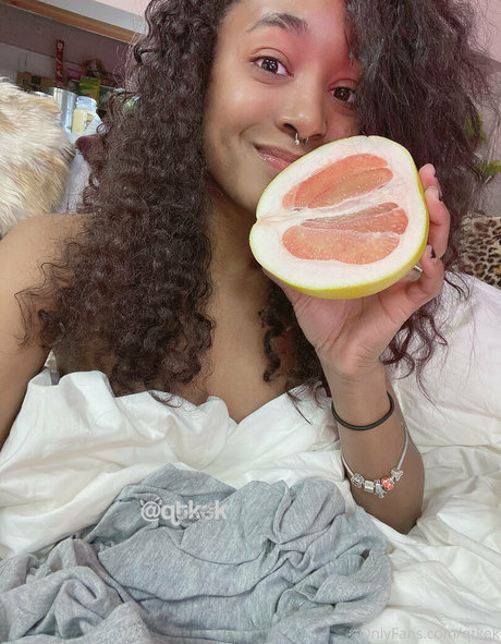 qtkek model nude galleries