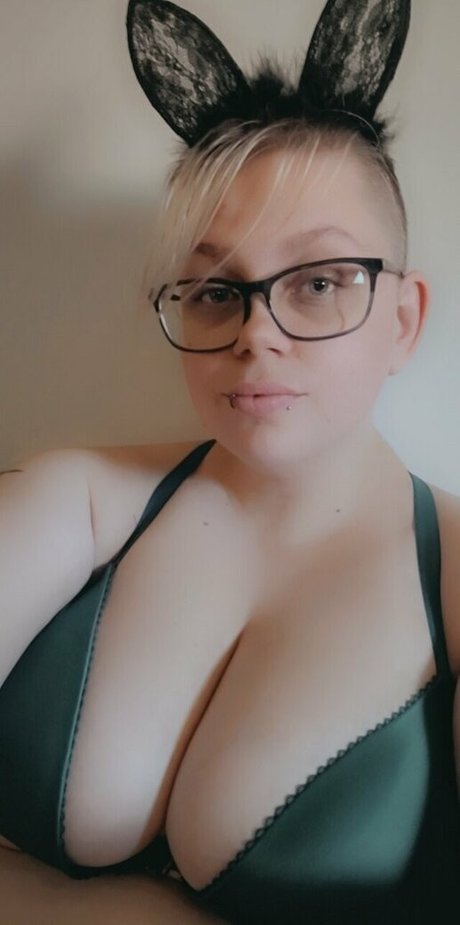 ariajinxfree model nude img