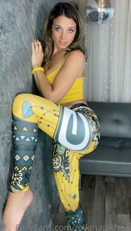 facial onlyfans erotic photo