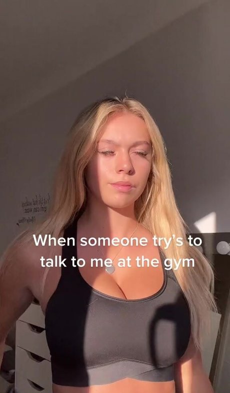 Isabella B star exclusive pictures