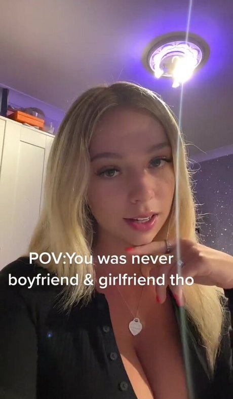 Isabella B top star pic