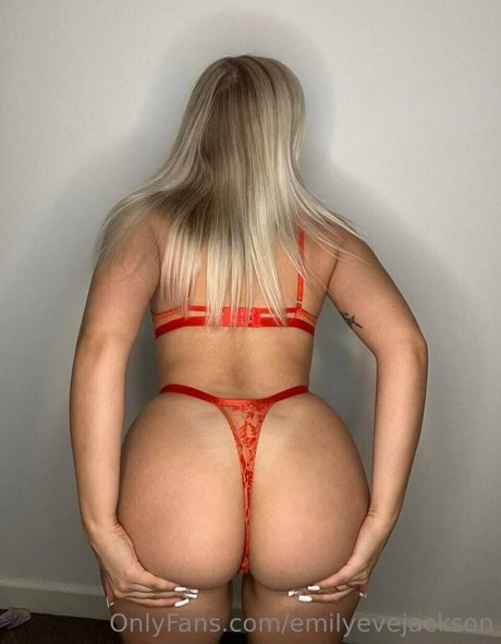 emilyevejackson top actress photos