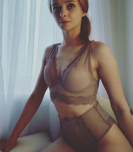 Effy s model beautiful picture