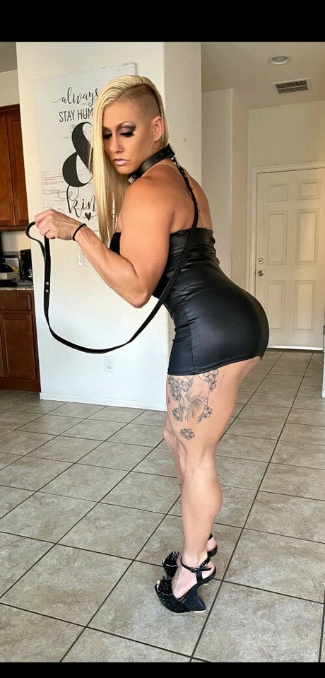 QueenKarma perfect star photos