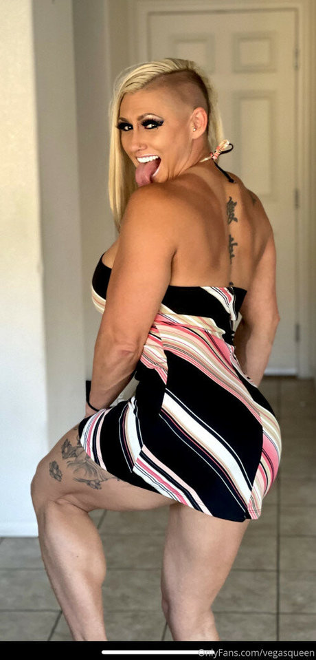 QueenKarma pornstar adult images