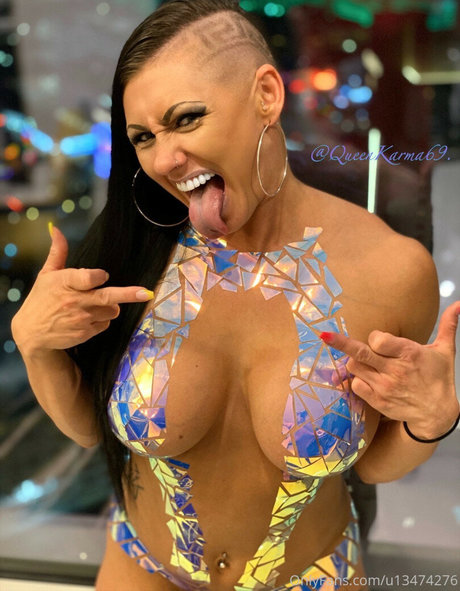 QueenKarma xxx actress photo