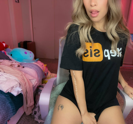 mature squirt onlyfans pretty pics