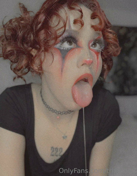 trixx 222 hot model photos