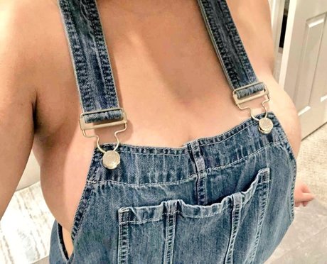 Salaciouspeachy beautiful pornstar picture