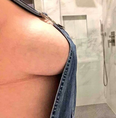 Salaciouspeachy pornstar sexy galleries