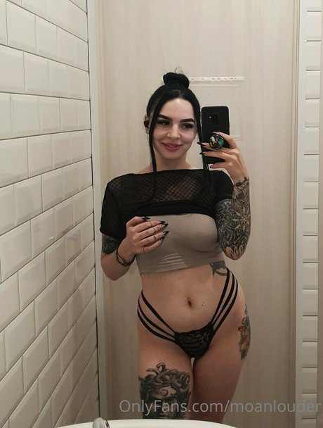 moanlouder model pornographic archive