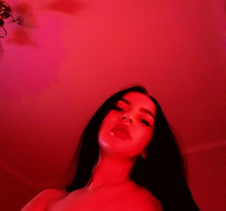 moanlouder porn model archive