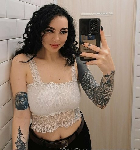 moanlouder sex star pictures