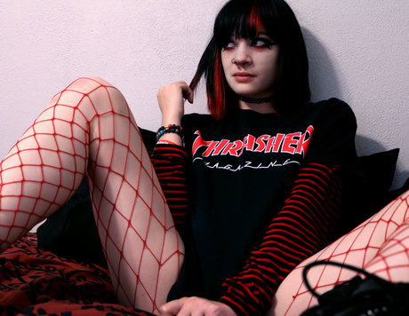 em h0rr0r model free galleries