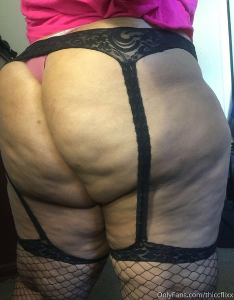 thiccflixx sexy actress pics