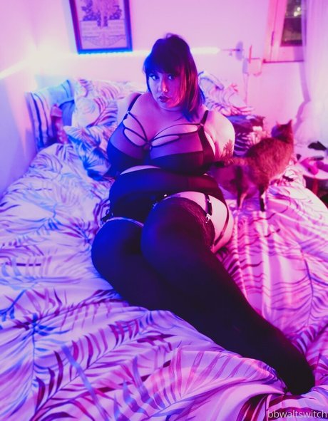 blonde deepthroat onlyfans naked gallery