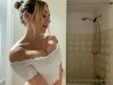 peachykittyxx star porn galleries