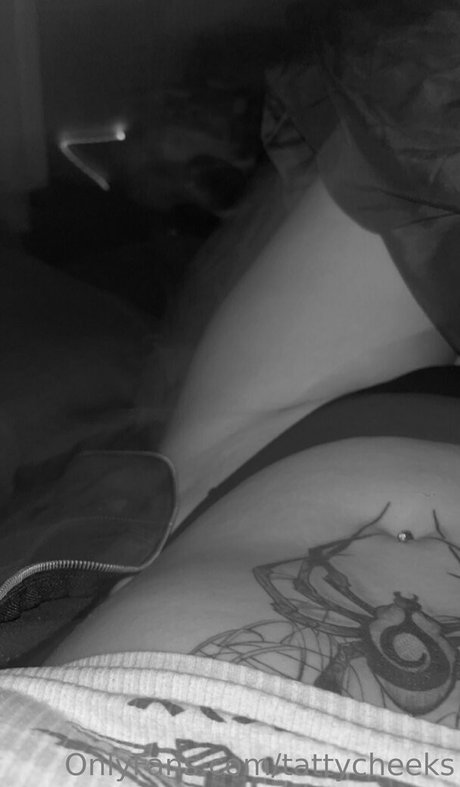 tattycheeks free model picture