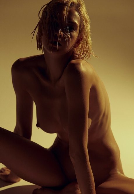 Valeria Bulusheva art actress pictures