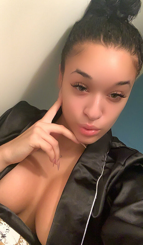 realmyalashaun model pretty galleries