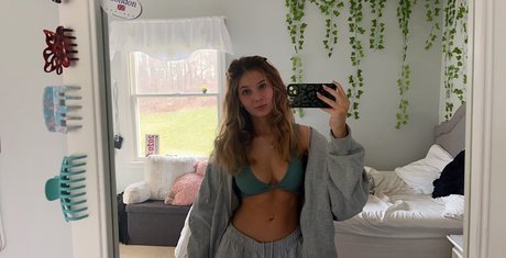 Jess Geng star hot pics