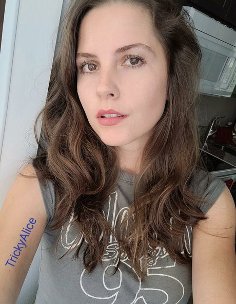 Trickyalice6 model pretty gallery
