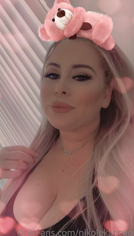 nikolekanexo pornstar sexy picture