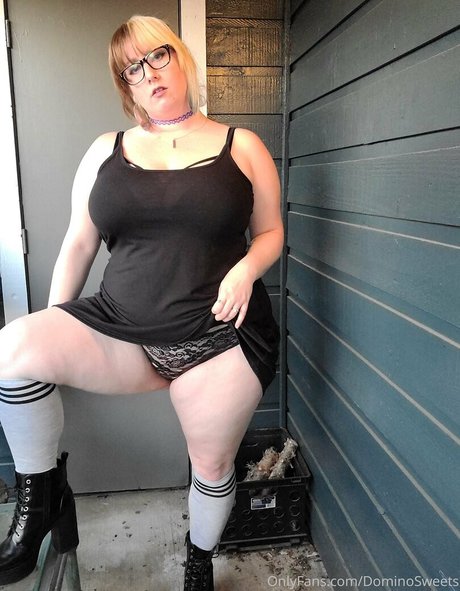 dominosweets pornstar free images