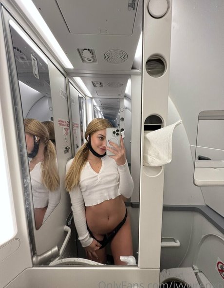 ivywrenxo star pornographic galleries