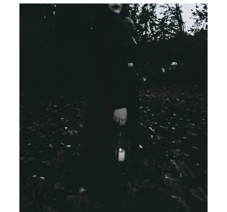 livingdeaddani exclusive actress photo