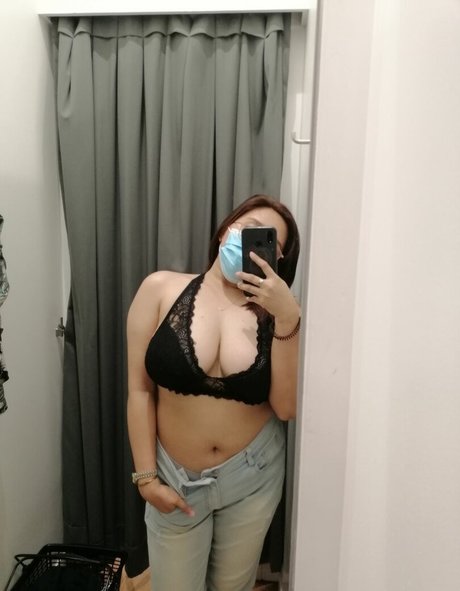 Lady Akiko pornstar naked image