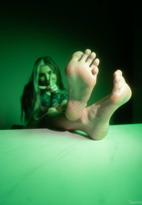 tastytaurustoes star porn pic