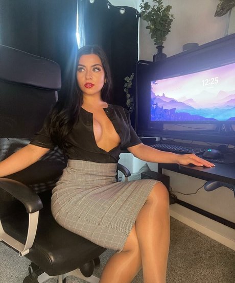 Lily Fiore star perfect images