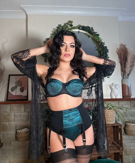 Lily Fiore nudes star photos