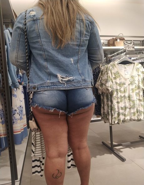 Grasiely Guanandy erotic star gallery