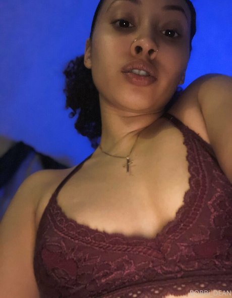 Bobbi dean model top photo