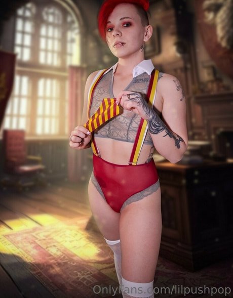 Lilpushpop model pornographic gallery