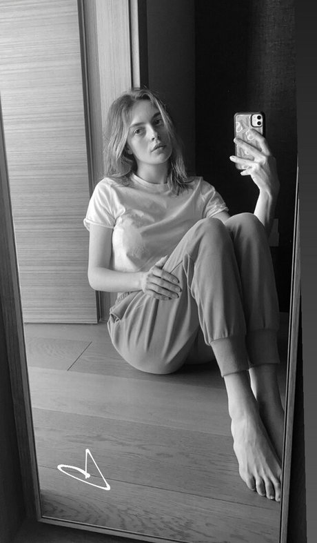 Melis Sezen nice star pic