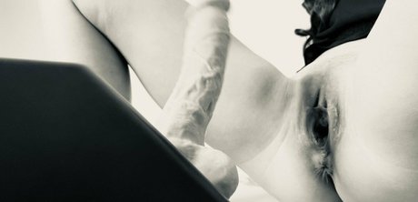 KSWifey star nudes pics