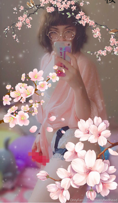 lovelybedhead sexy pornstar photo