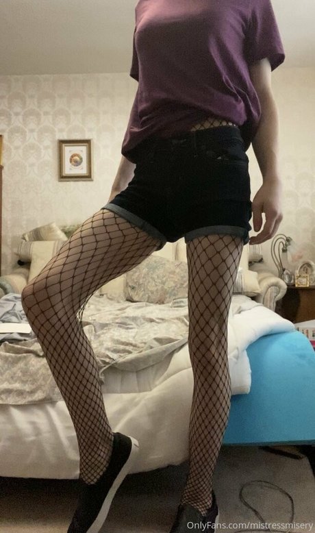 mistressmisery pretty model galleries