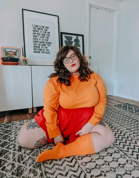 smile onlyfans free photo