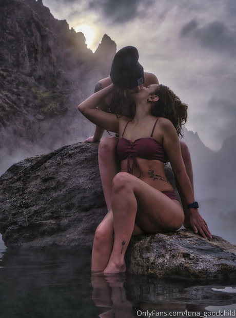 luna goodchild model nudes images