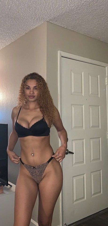 krispycreamm nudes star images