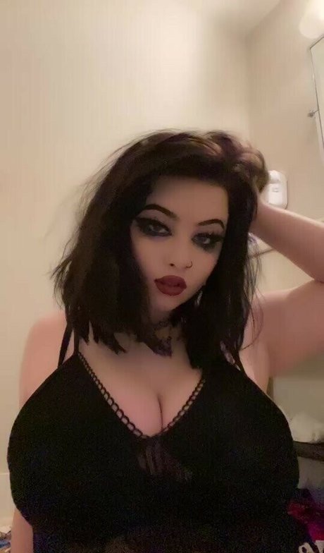 Toiletseatshawty2 star hot galleries